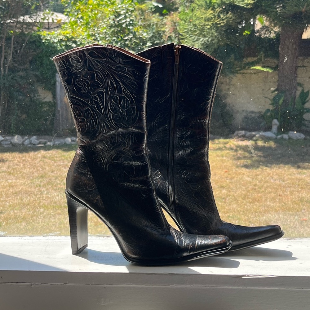 STEVE MADDEN BOOTS